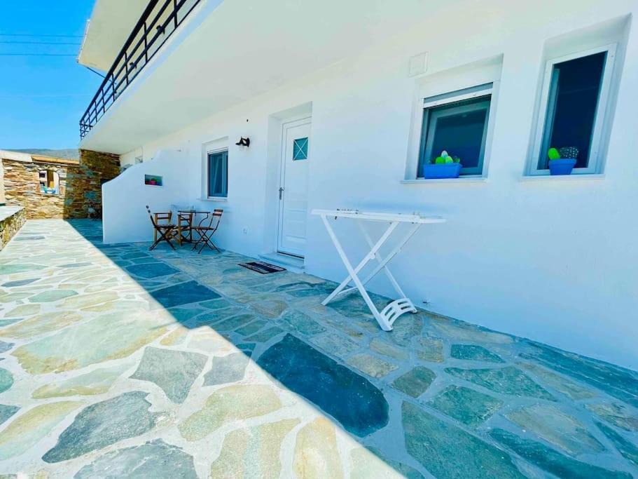 Cozy, Newly Renovated Apartment In Gavrio. Exterior foto