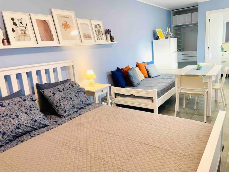 Cozy, Newly Renovated Apartment In Gavrio. Exterior foto